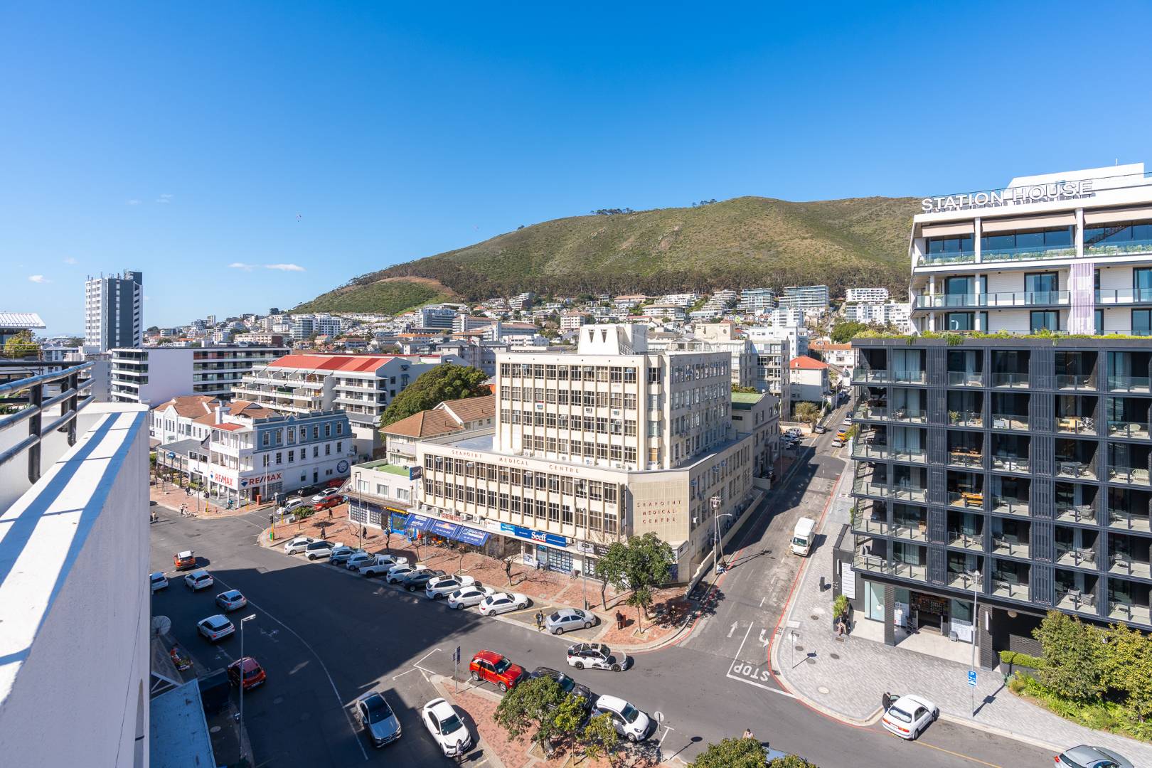 1 Bedroom Property for Sale in Sea Point Western Cape